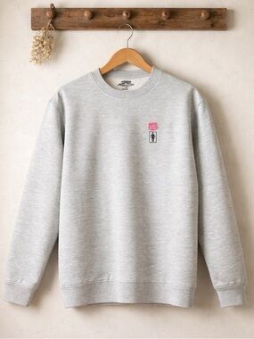 NWT Girl Skateboards x Sanrio Hello Kitty Heather Grey Crewneck | Size Large